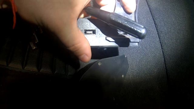 BMW X5 E53 Снятие педали газа. смотреть онлайн