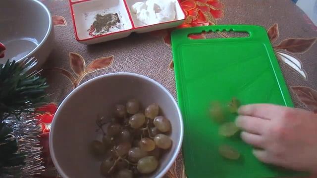 САЛАТ ИЗ КУРИЦЫ ?С ВИНОГРАДОМ? смотреть онлайн