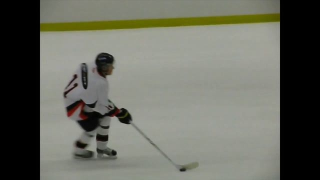 Haninge Hockey Victor "ATK" Andersson vs. Rasmus Karlsson (Mälarö HF) смотреть онлайн