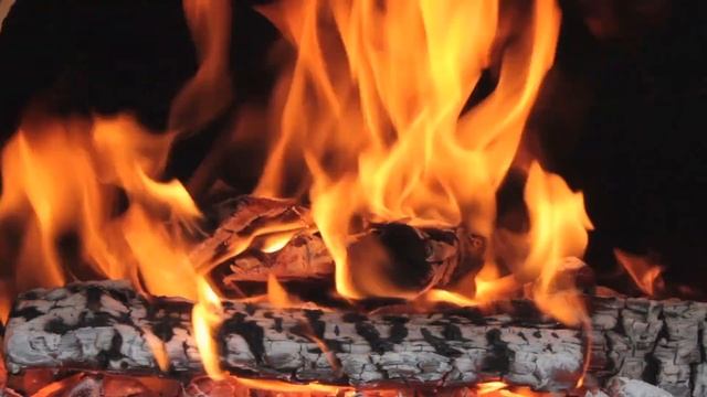 Красивое пламя и треск дров! Звуки природы. Bright Fire! Beautiful Flames And Crackling Firewood!