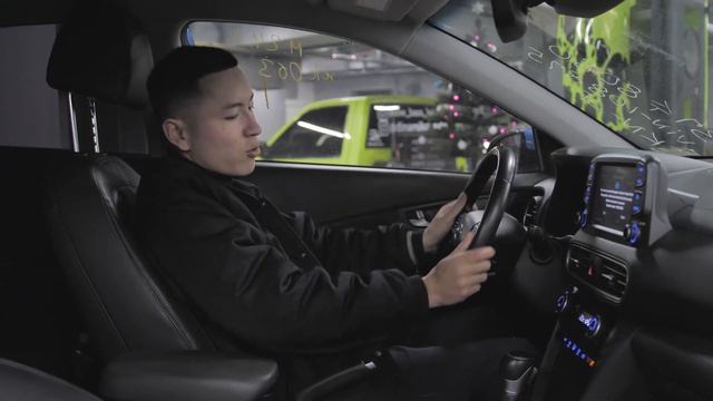 Компактный городской кроссовер - HYUNDAI KONA из Южной Кореи. смотреть онлайн