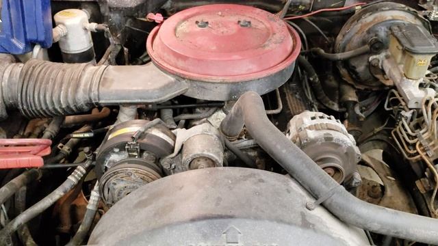 18P0648 - 1993 Chevrolet Suburban C1500 смотреть онлайн