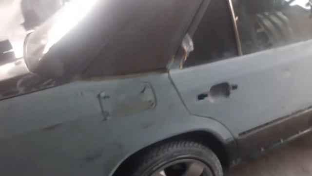 Мерседес Бенц грунтовку нанесли!готов к шкурки.