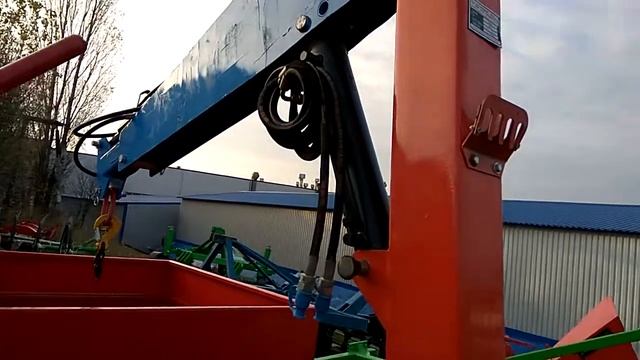 Погрузчик удобрений "GMS" смотреть онлайн