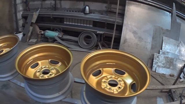 Красим дикие разварки R16 на Toyota Crown // Goshan Garage смотреть онлайн