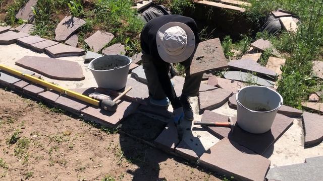 Мощение камнем. Лемезит.