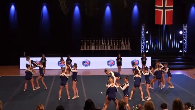 NM 2015 Cheerleading Pors Pride Precious Dag 2 смотреть онлайн