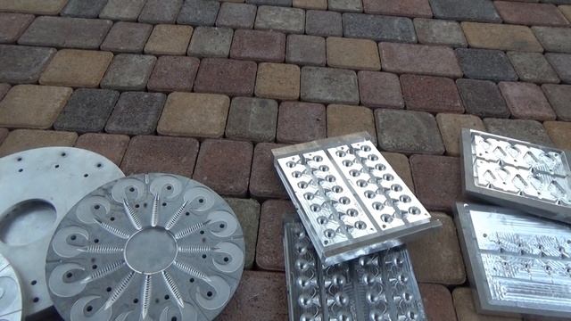 Бизнес в гараже. Процесс уже не остановить. Готовы даже мне уже отправлять. смотреть онлайн