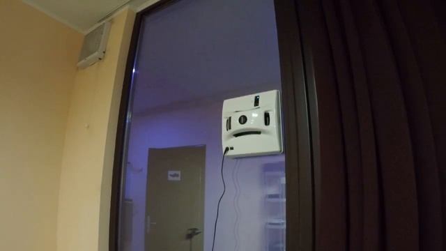 Видео обзор робота для мойки окон Hobot 268 смотреть онлайн