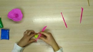 Как Сделать Вазу С Розами Из Воздушного Пластилина/How To Make A Vase   From Air Plasticine.