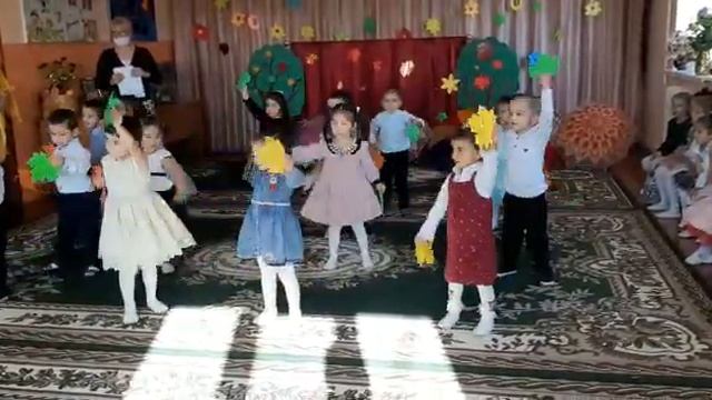 "Золотая осень" смотреть онлайн