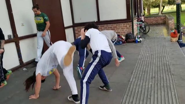 Capoeira Class in Alexandra park 10am in Manchester. смотреть онлайн