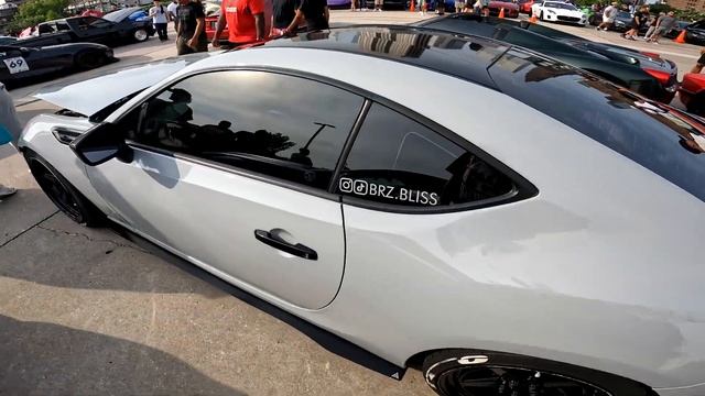 Taking My Shelby GT350 Mustang to an EXOTIC CAR MEET!! смотреть онлайн