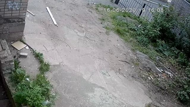 Доски скинули на мальчика и прокол колеса смотреть онлайн