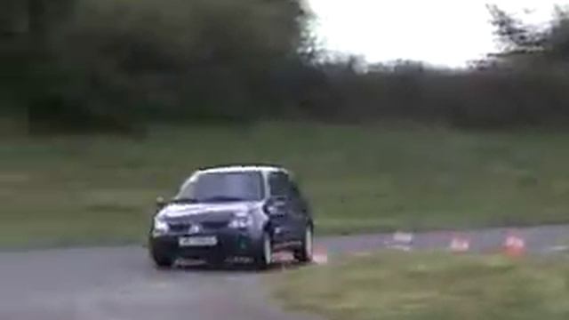 Renault Clio RS Best of 2001 смотреть онлайн