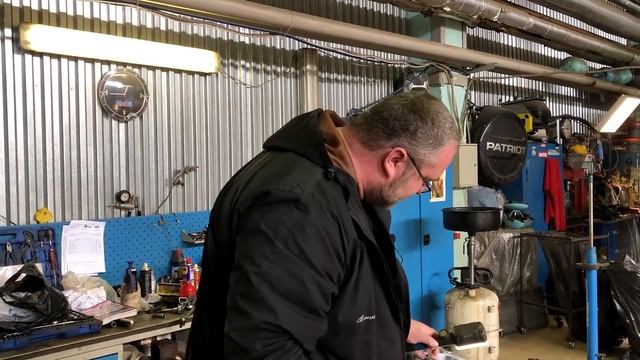 Suzuki Grand Vitara 2.4 (2008) - Чем отличается трескающийся блок от ремонтного смотреть онлайн