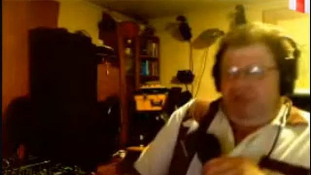 Видео с веб-камеры. Дата: 5 октября 2013 г., 1:30. смотреть онлайн