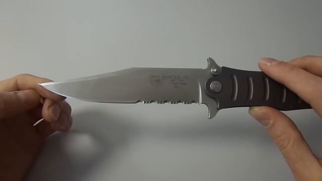 Обзор Camillus Cuda Maxx 5.5 + сравнение габаритов со Spyderco Military смотреть онлайн