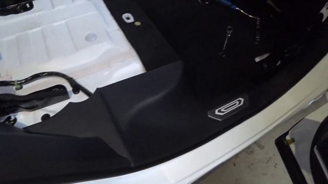 Haval F7, F7X, Как убрать губку с дышло в багажнике