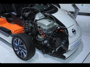 Как правильно заряжать  Nissan лиф