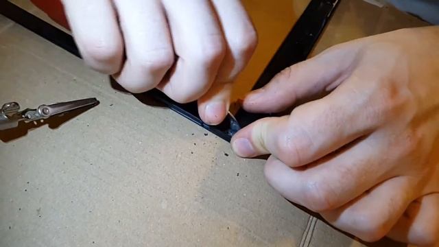 Samsung r70. Часть 5. Ремонт сломанной рамки экрана. смотреть онлайн