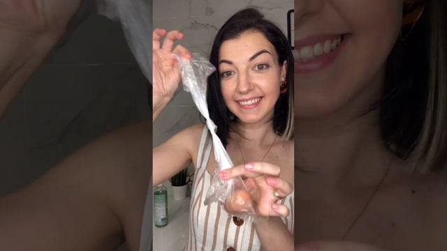 Косметику нужно смывать не только с лица, но и с инструментов для нанесения макияжа смотреть онлайн