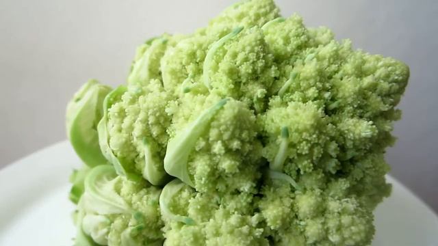 Fractal Broccoli - Romanesco Broccoli / Cauliflower смотреть онлайн