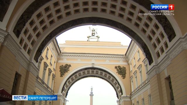 В Главном штабе провели экскурсию по выставочным пространствам и служебным помещениям смотреть онлайн