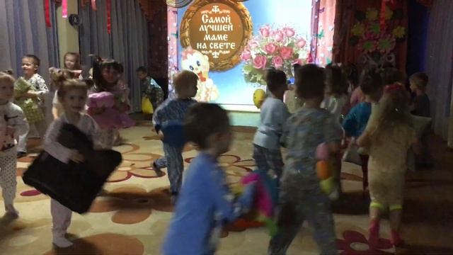 Танец в ДОУ "Тихий час" (средняя группа) смотреть онлайн