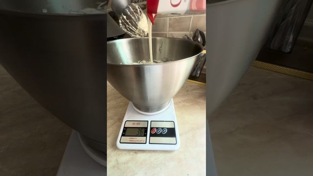 Рецепт торта с клубникой и кремом