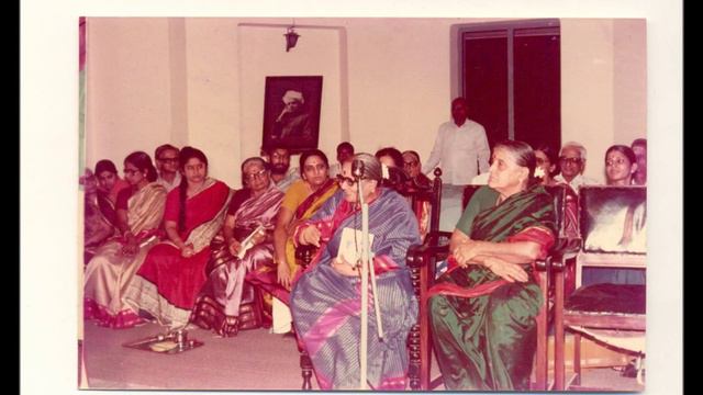 SONG SUMDARI SADA BY SMT D K PATTAMMAL GARU смотреть онлайн