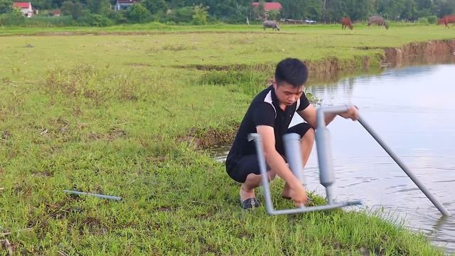 I turn PVC pipe into a water pump free no need electric power смотреть онлайн