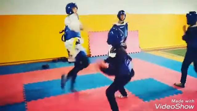 Каракол Taekwondo бирлиги! смотреть онлайн