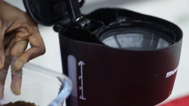 Nasco, ça s'apprend en moins de 30 secondes ! Episode 15: machine à café (CAFE_CM1093-CB) смотреть онлайн