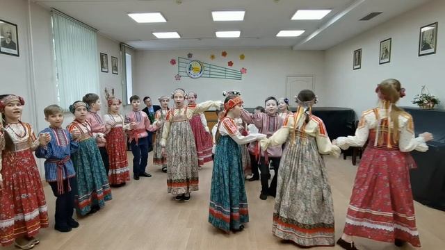 ансамбль "Тёпло летечко" "Я да пучочки вязала" хороводная Ставропольского края казаки Некрасовцы смотреть онлайн