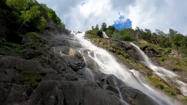 КРАСИВАЯ РЕЛАКС МУЗЫКА ФОРТЕПИАНО, ФЛЕЙТЫ И ПЕНИЕ ПТИЦ. смотреть онлайн