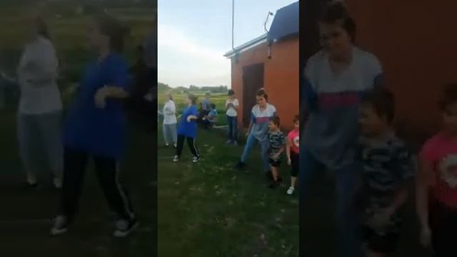 Игровая программа " Раз, два, три, четыре, пять - летом некогда скучать" смотреть онлайн