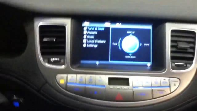 2012 Hyundai Genesis смотреть онлайн