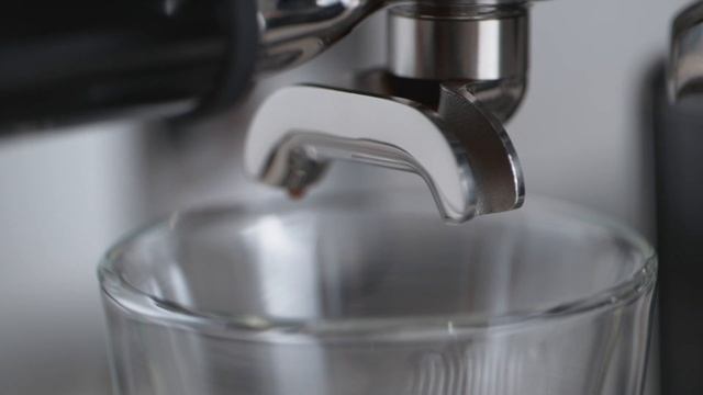 The Oracle® | Préparez un latte parfaitement équilibré en moins d'une minute | Breville CA-FR смотреть онлайн