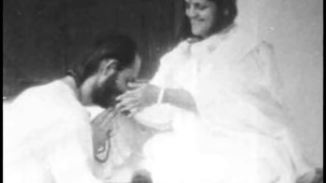 Krishna Das - Three Rivers Hare - Anandamayi Ma смотреть онлайн