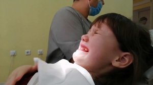 ПОДПИШИТЕСЬ пожалуйста на канал!) Ариана у стоматолога. Идём лечить зубки.