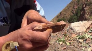 Йодом проверяю наличие золота в камнях