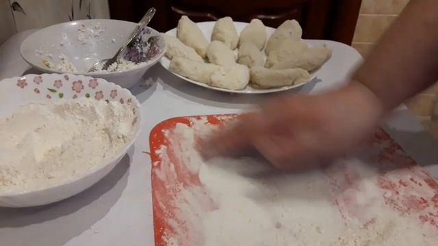 ПИРОЖКИ-Манники/начинка/творог+ изюм смотреть онлайн