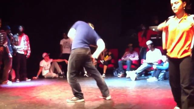 Urban Contest Battle 1/2 final Djylo (Soul-Brother) et Komen Vs Delbo et Delphine смотреть онлайн