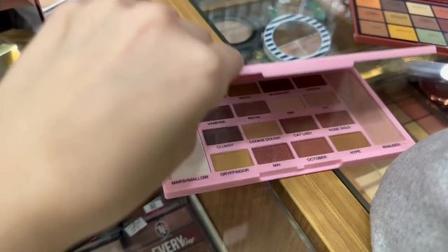 ЕДЕМ С ДЕВОЧКАМИ НА ОПТОВЫЙ РЫНОК ? СЕДЕРЕК Ayka Emilly смотреть онлайн