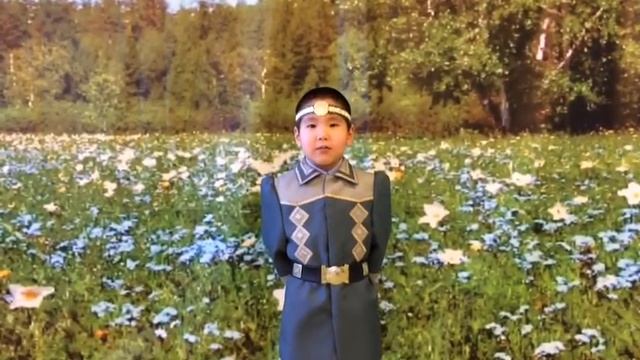 Иванов Дьулуур, 4 года, стихотворение В.Хамина, "Саха сирэ" смотреть онлайн