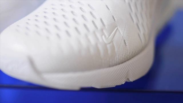 Nike x Stephanie Au Air Max 270 Unboxing and On-Foot Look смотреть онлайн