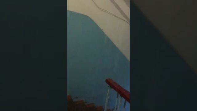 23.05.2019 Ижевск. Ворошилова, 46. Топит все с 9 этажа во время ливня. смотреть онлайн