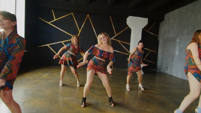 AFRO In Heels.
Ku Lo Sa - Oxlade.
#afro #afrodance #afrofusion #afrobeats