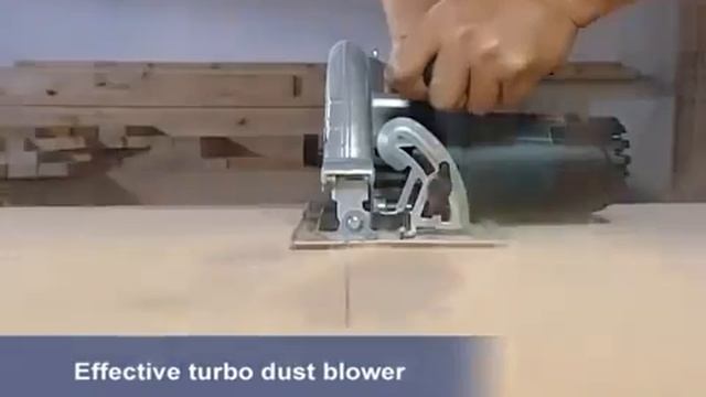 Máy Cưa đĩa 1050W Bosch GKS 190